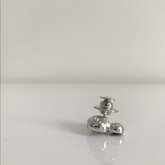 Mickey Mouse - Crystal Pin - Picture 2 of 2